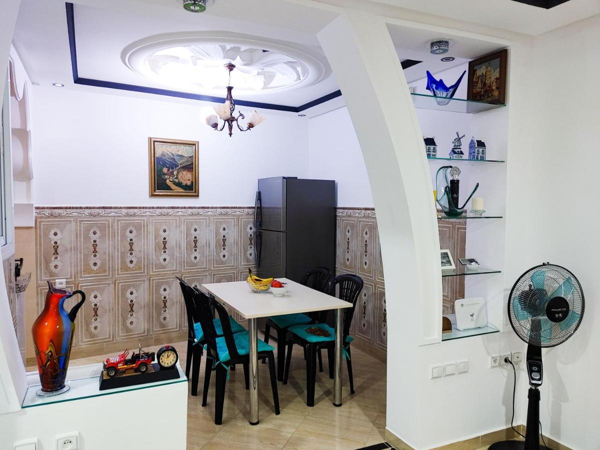 Mira Appartement -Lovely, Tidy & Close To Beaches And City Center Аль-Хосейма Екстер'єр фото