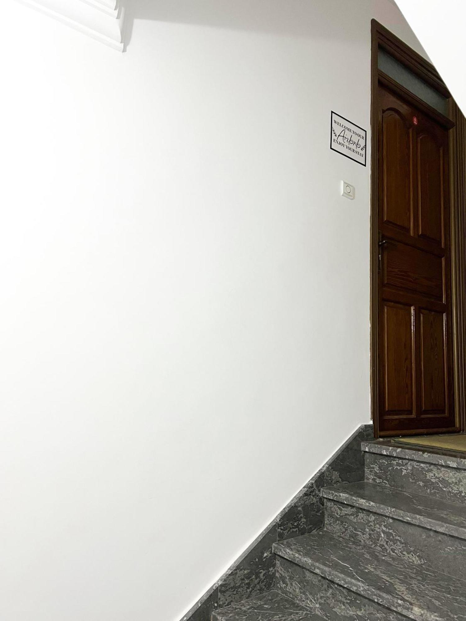 Mira Appartement -Lovely, Tidy & Close To Beaches And City Center Аль-Хосейма Екстер'єр фото