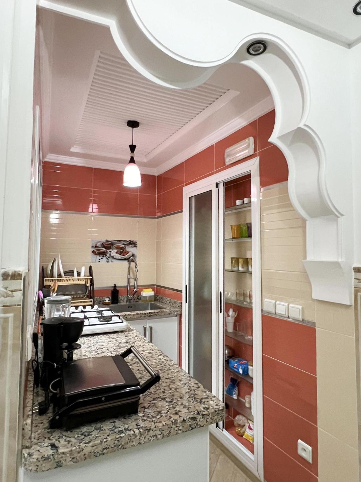 Mira Appartement -Lovely, Tidy & Close To Beaches And City Center Аль-Хосейма Екстер'єр фото