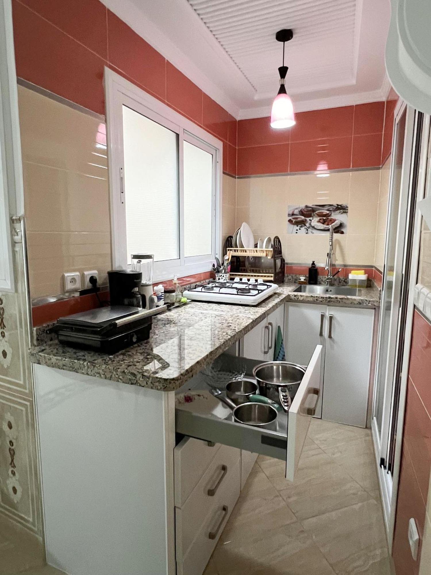 Mira Appartement -Lovely, Tidy & Close To Beaches And City Center Аль-Хосейма Екстер'єр фото